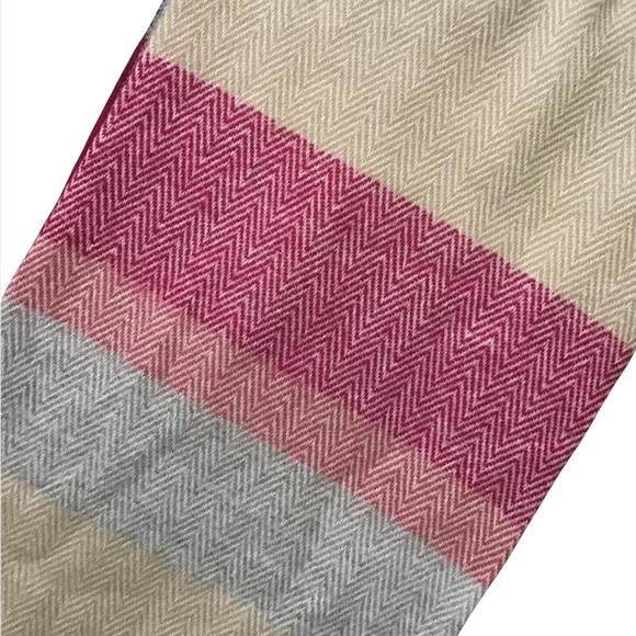 Isaac Mizrahi Herr Blanket Scarf in - Picture 3 of 7